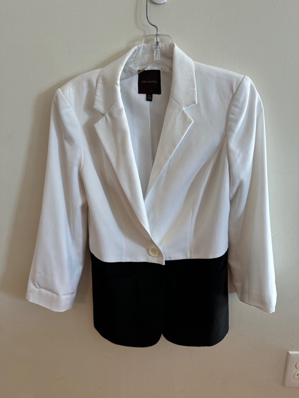 XS Black and White Blazer